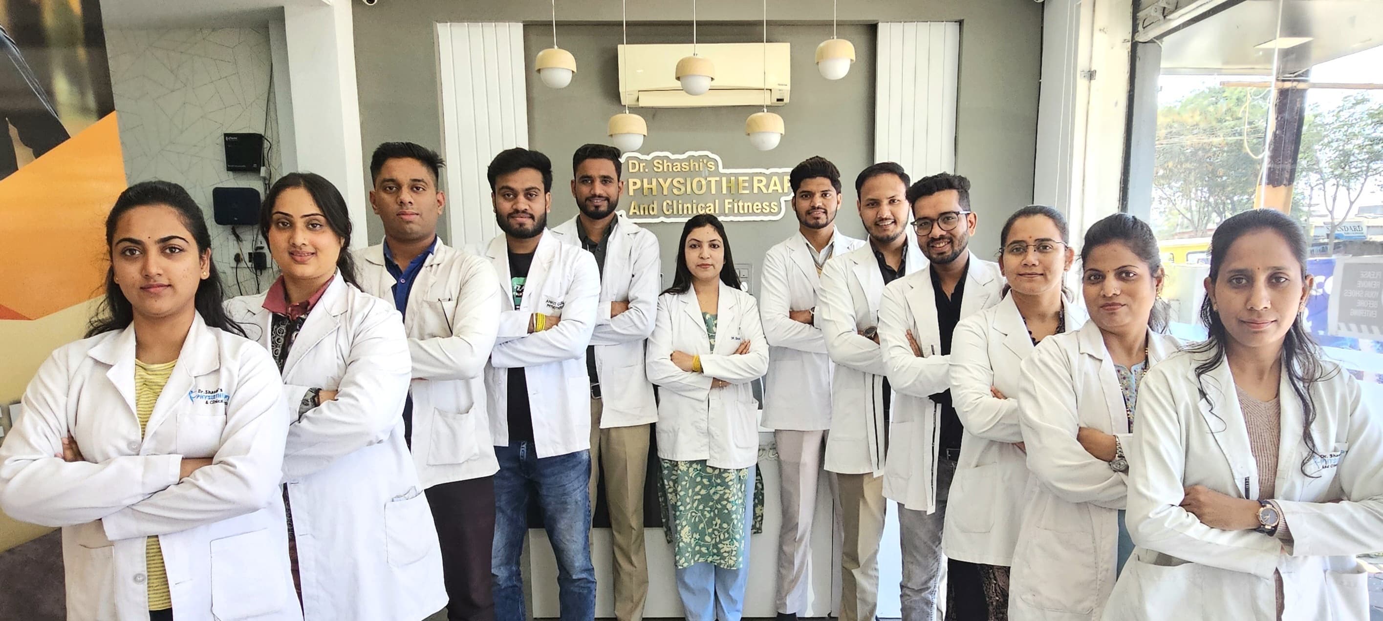 Professional physiotherapists team at Dr Shashi Clinic Indore